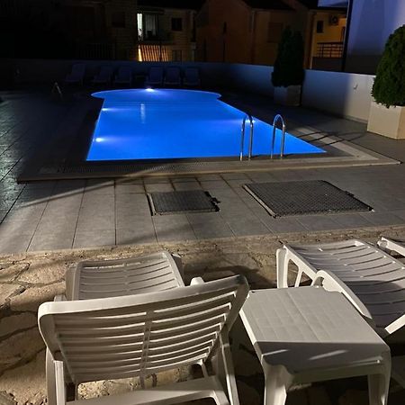 Deluxe Pool Apartment 4 Petrovac Екстер'єр фото
