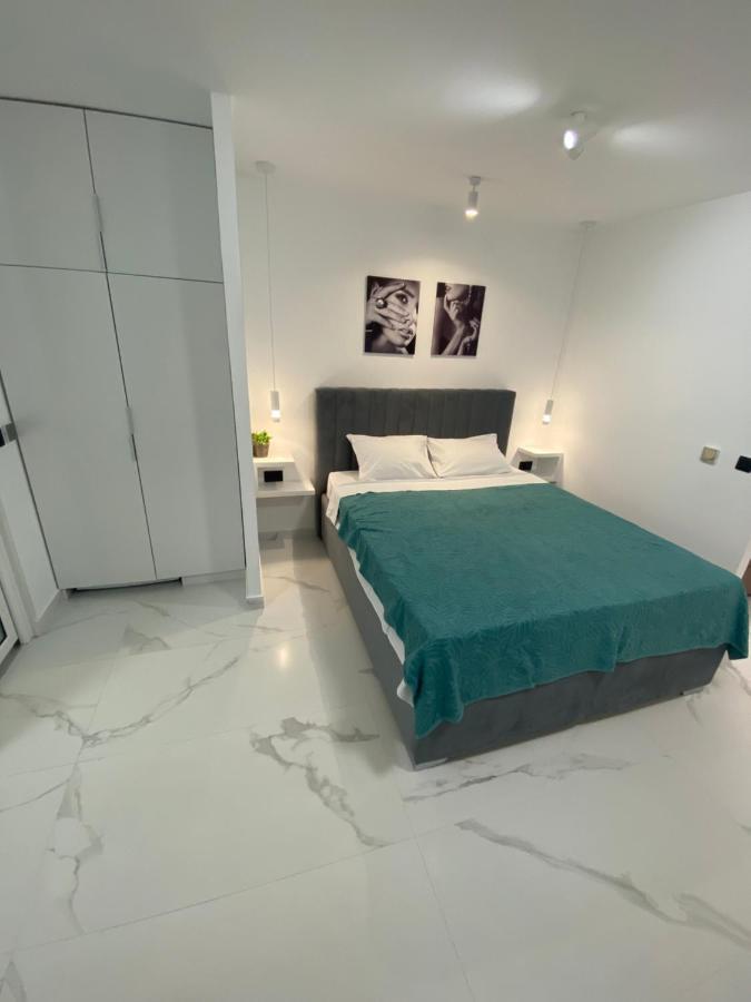 Deluxe Pool Apartment 4 Petrovac Екстер'єр фото