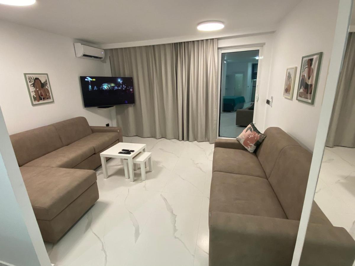 Deluxe Pool Apartment 4 Petrovac Екстер'єр фото