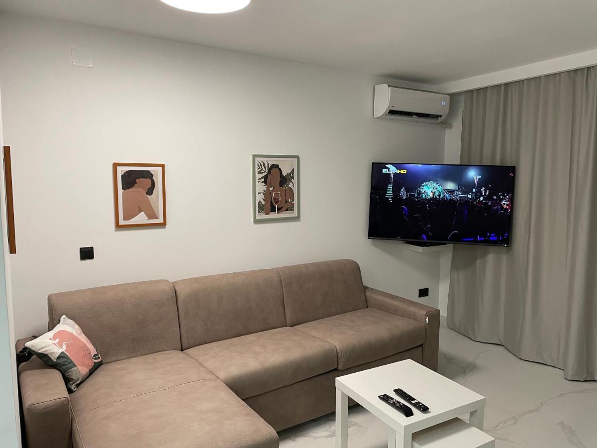 Deluxe Pool Apartment 4 Petrovac Екстер'єр фото