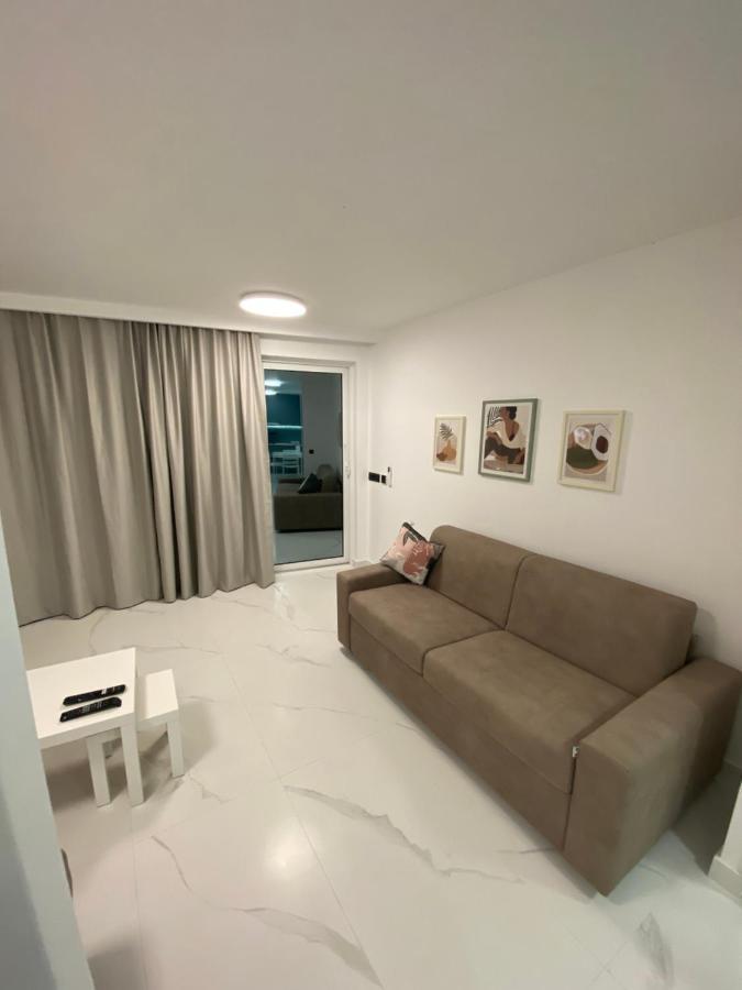 Deluxe Pool Apartment 4 Petrovac Екстер'єр фото